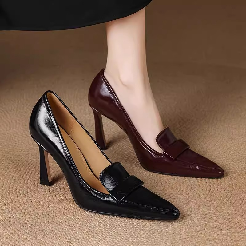 Amélie Buckle Pointed Heels